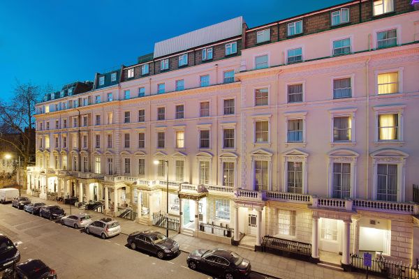 Hotel Queens Park (London)